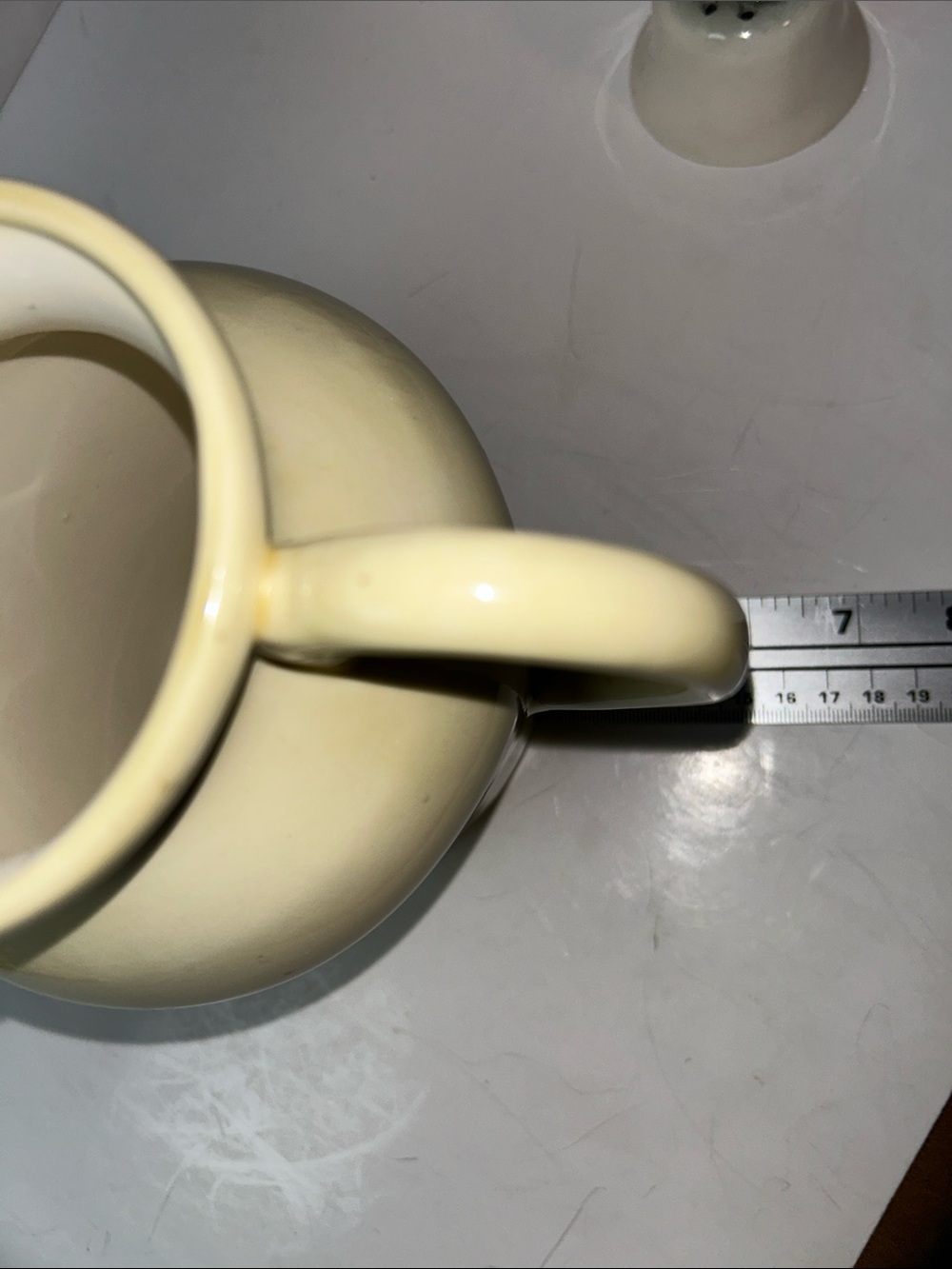 Vintage Unmarked Pottery Strawberry Pattern Ceramic Creamer or Syrup Pitcher - Picture 14 of 15